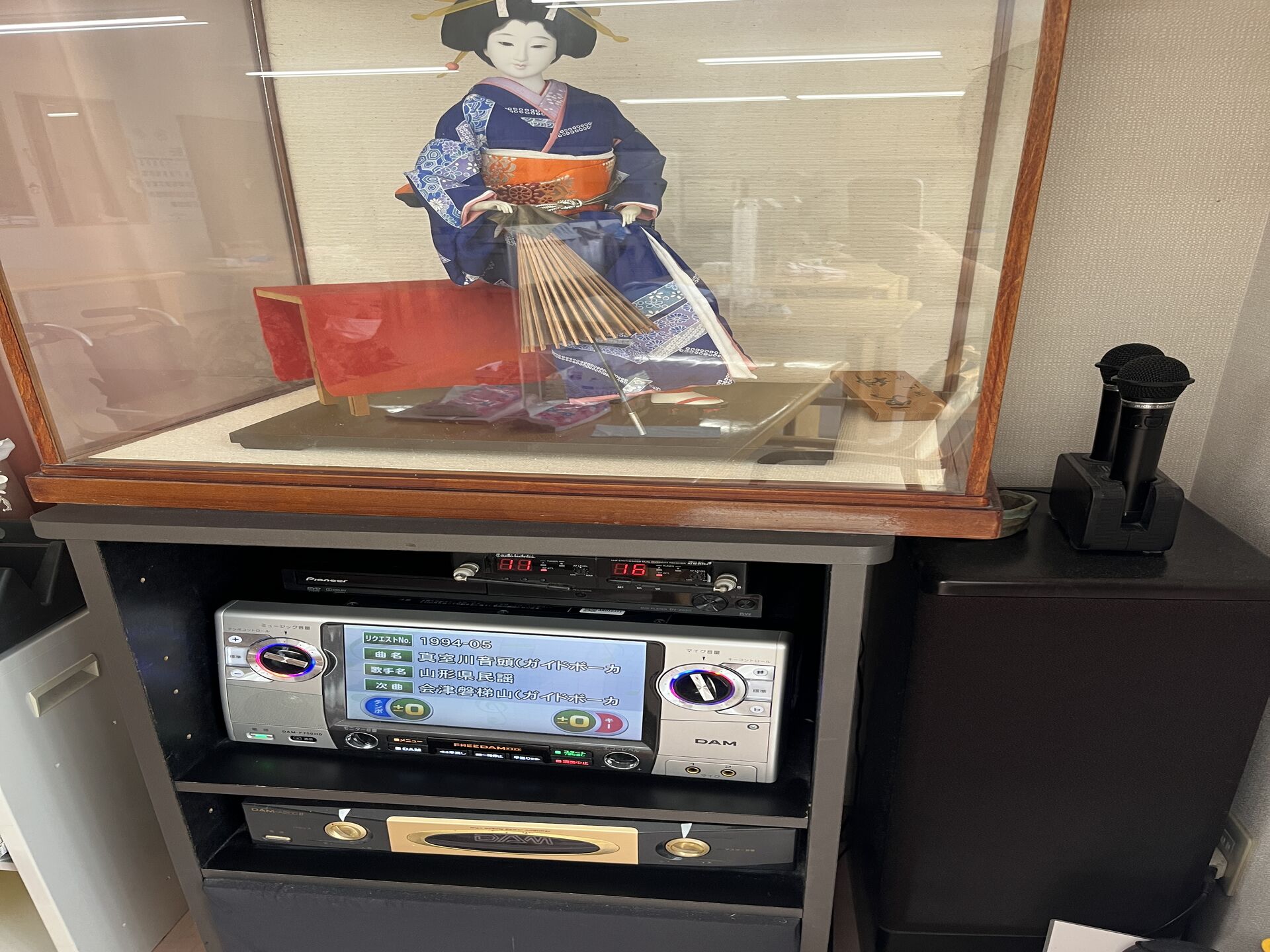【まつしまの家】みんなで楽しむカラオケ時間♪