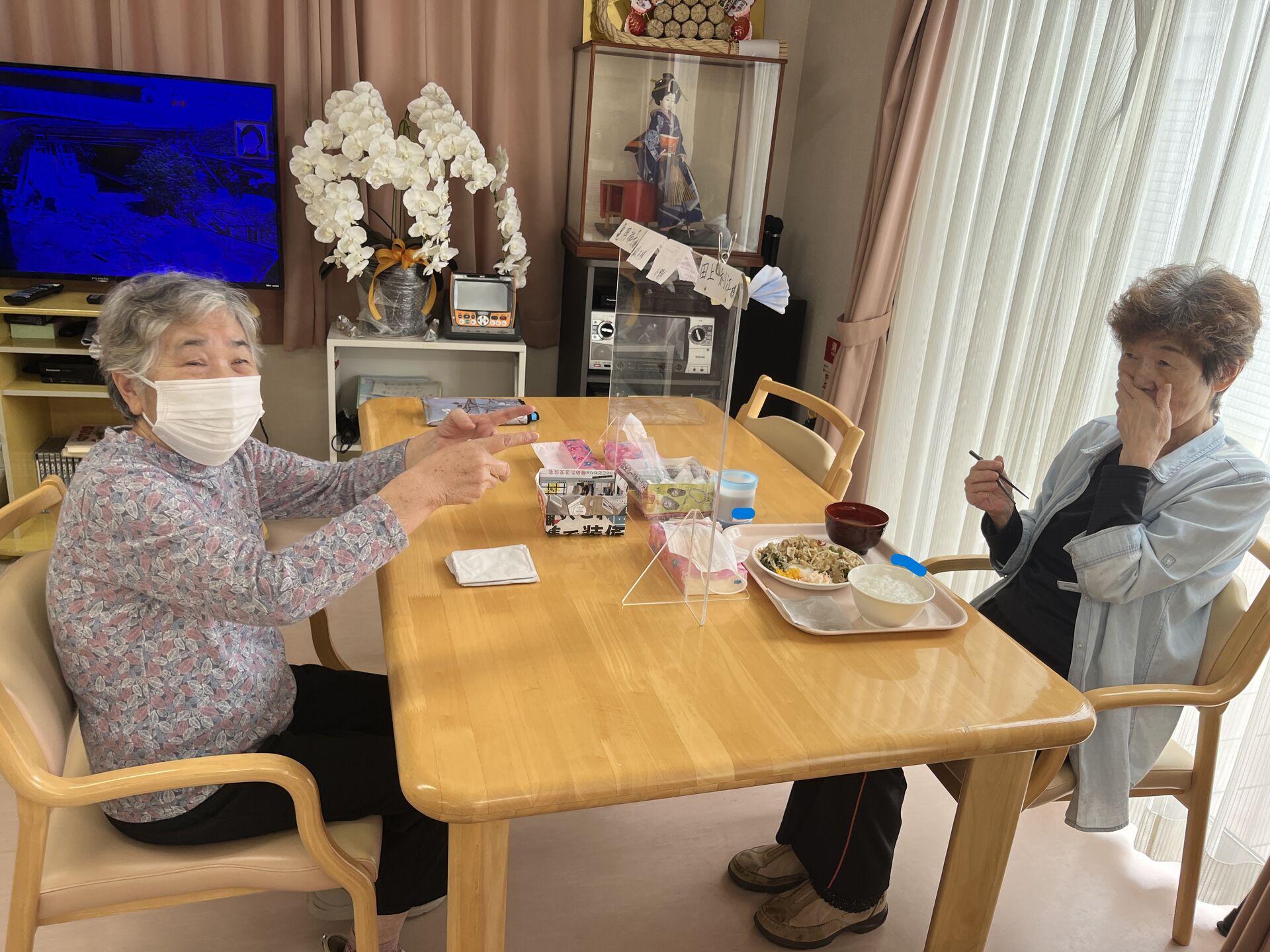【まつしまの家】😄仲良く談笑タイム😄