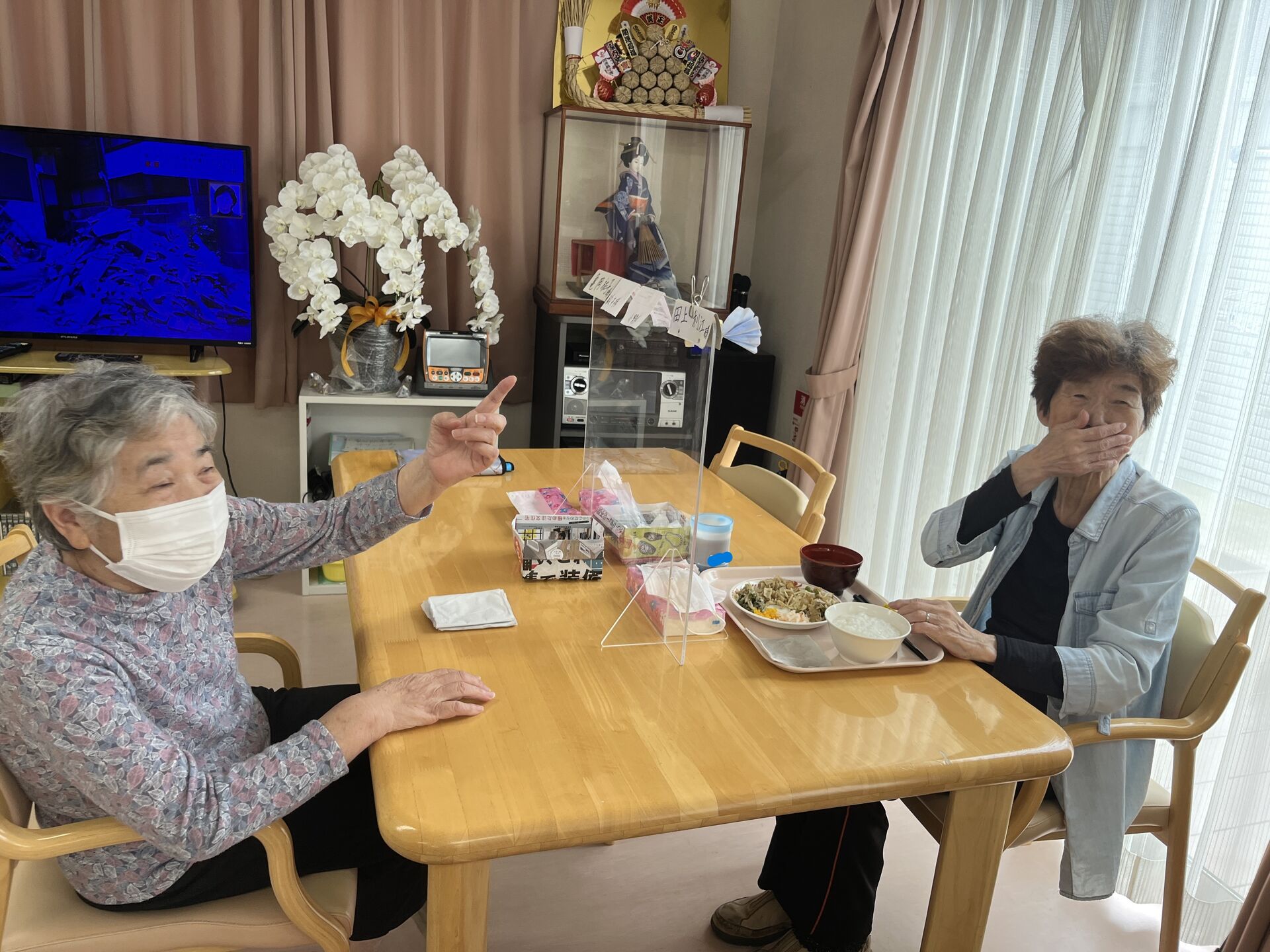 【まつしまの家】😄仲良く談笑タイム😄